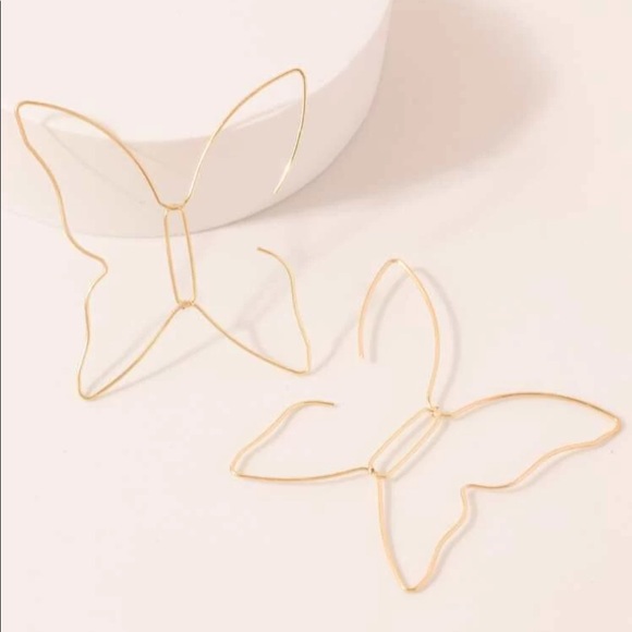 • Reese • Hollow Butterfly Hoops - Picture 2 of 3